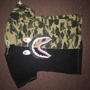 Men’s Small camo Bape shark T